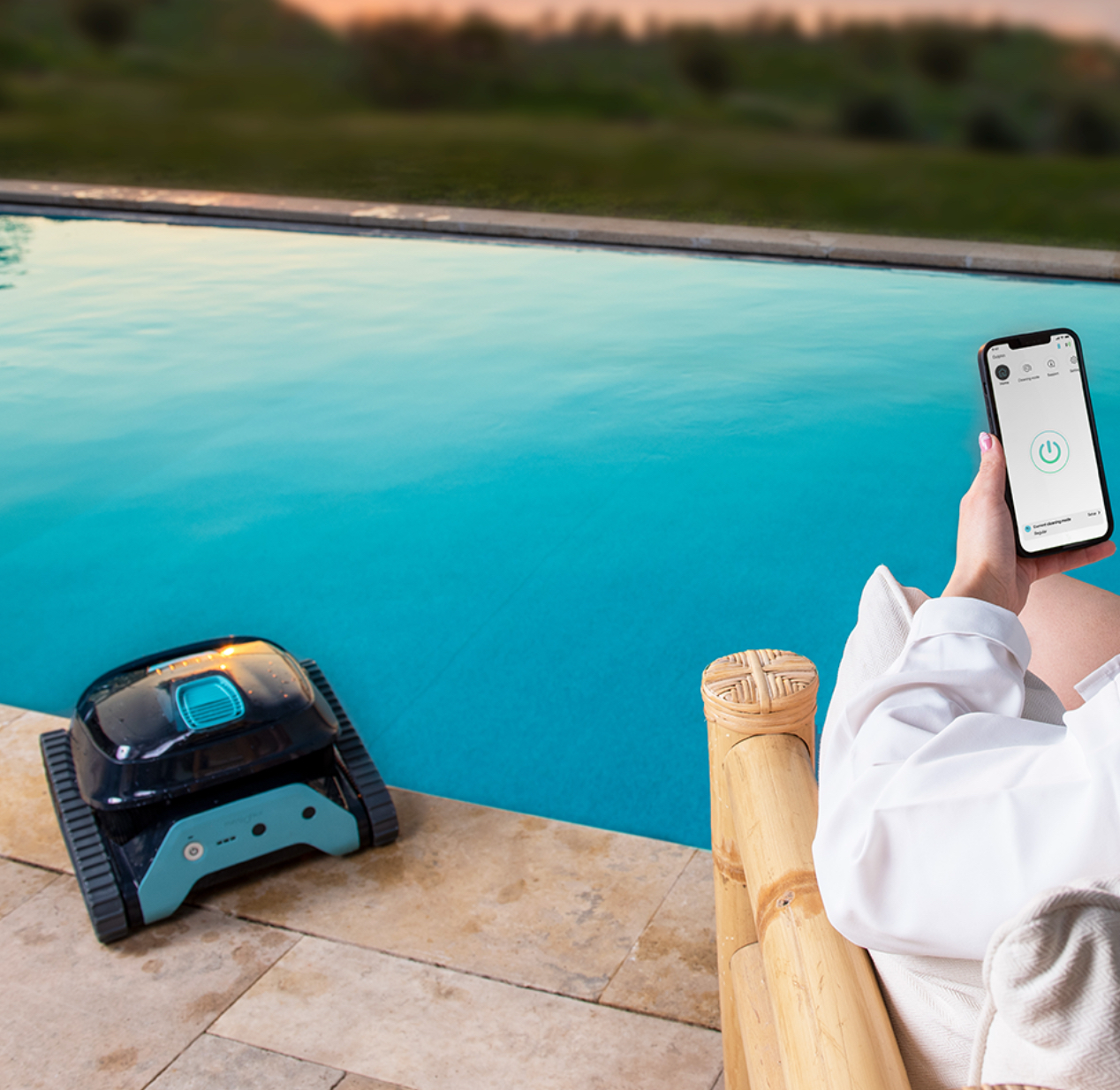 Maytronics Dolphin Liberty - Cordless Robotic Pool Cleaners