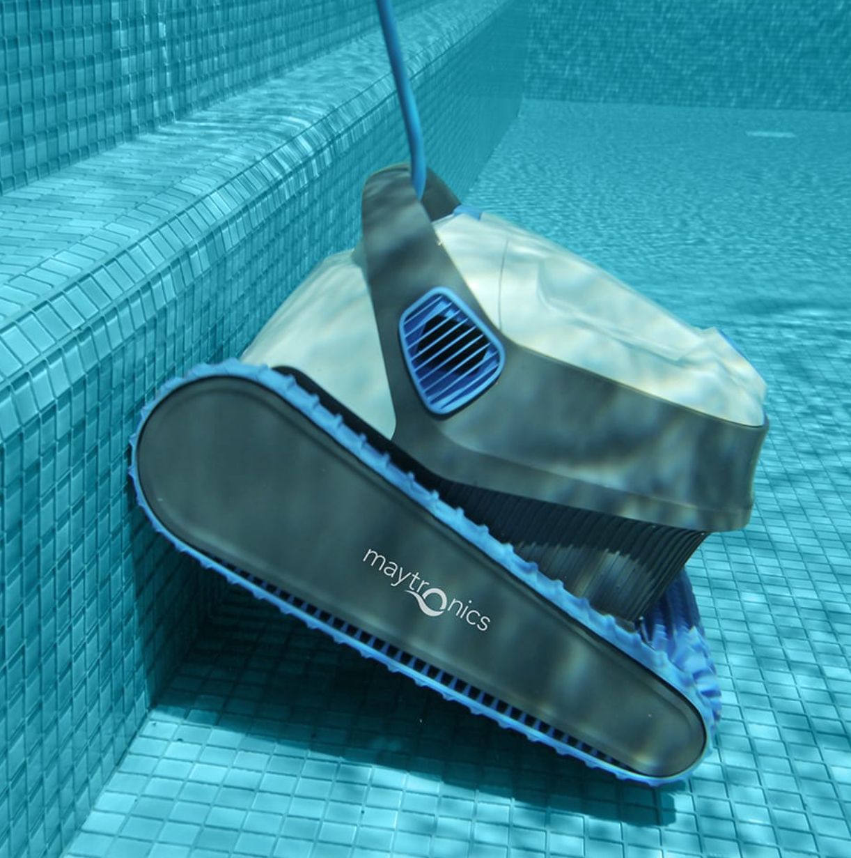 Maytronics Dolphin S250 Robotic Pool Cleaner
