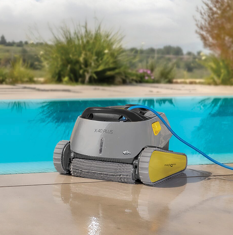 Maytronics Dolphin X40 Plus Robotic Pool Cleaner
