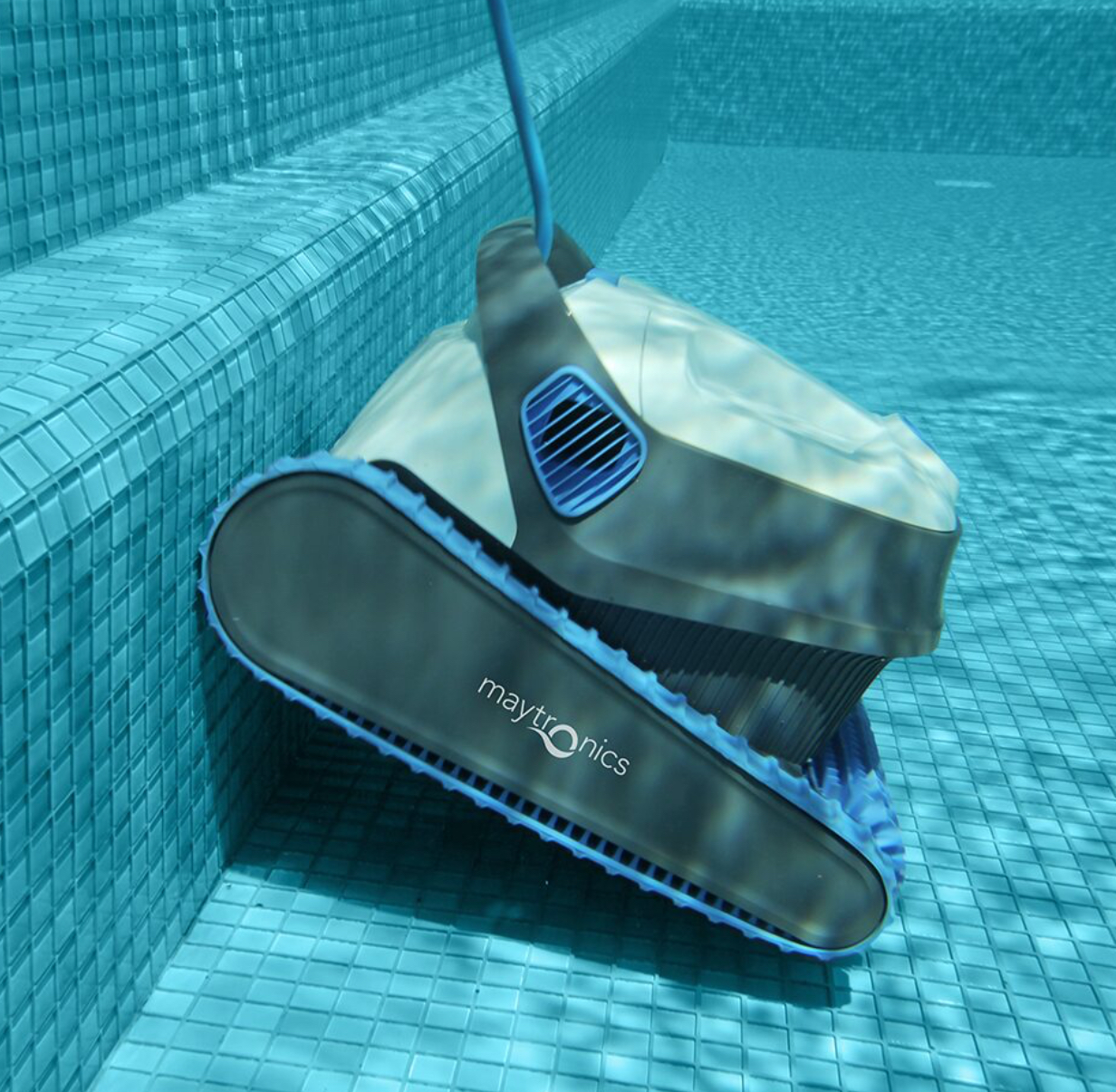 Maytronics Dolphin S150 Robotic Pool Cleaner