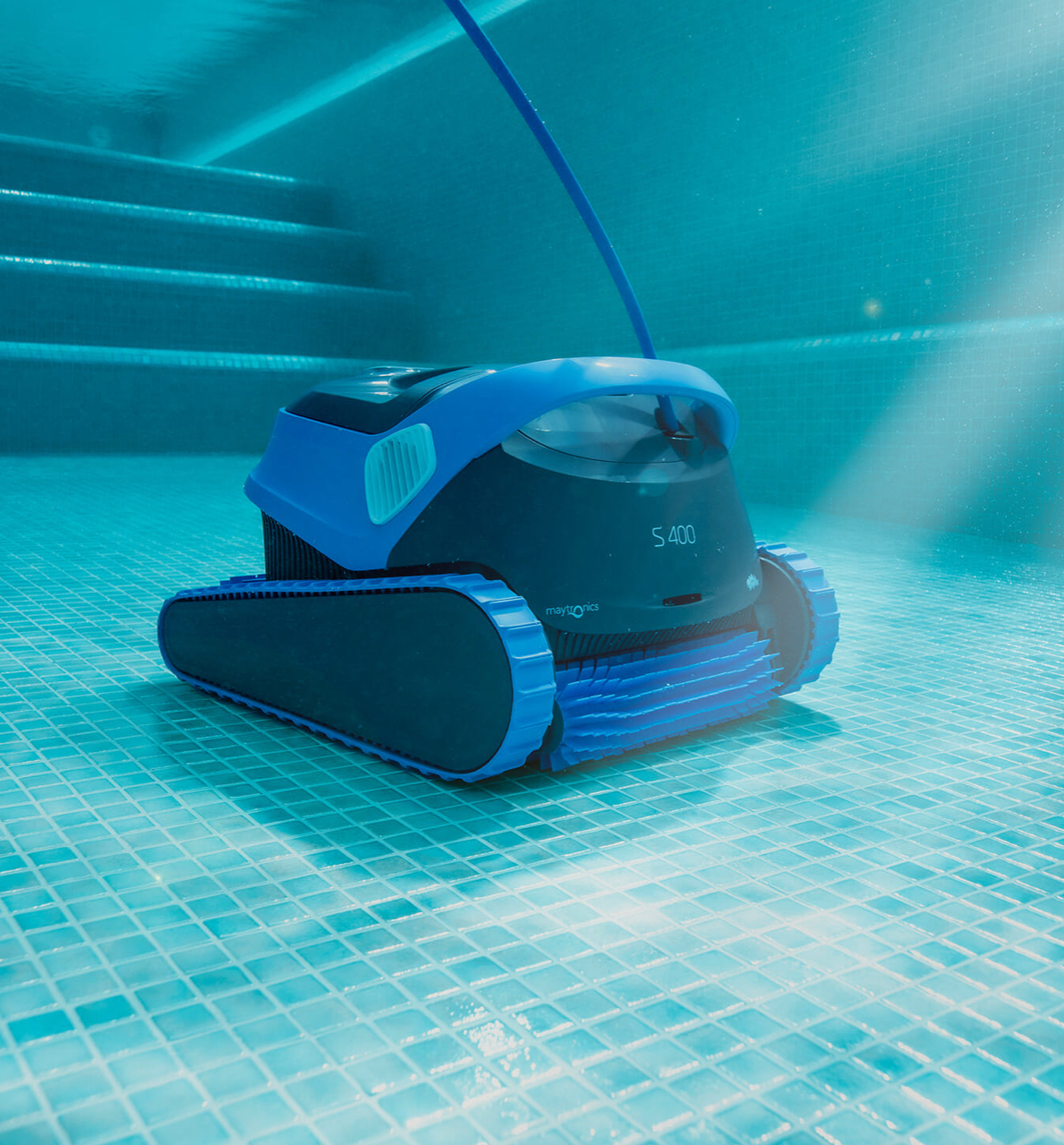 Maytronics Dolphin S400 Robotic Pool Cleaner