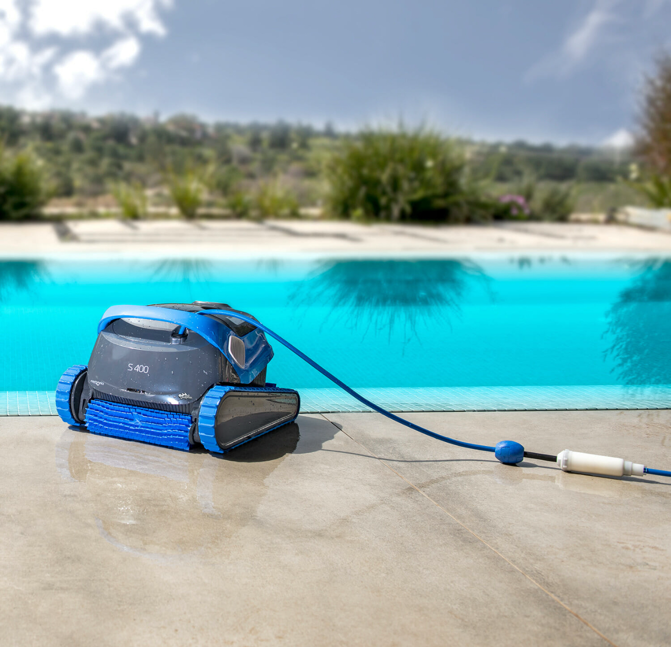 Maytronics Dolphin S400 Robotic Pool Cleaner